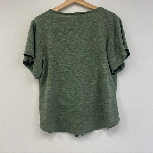 GREEN TIE SHIRT - Picture 4 of 6